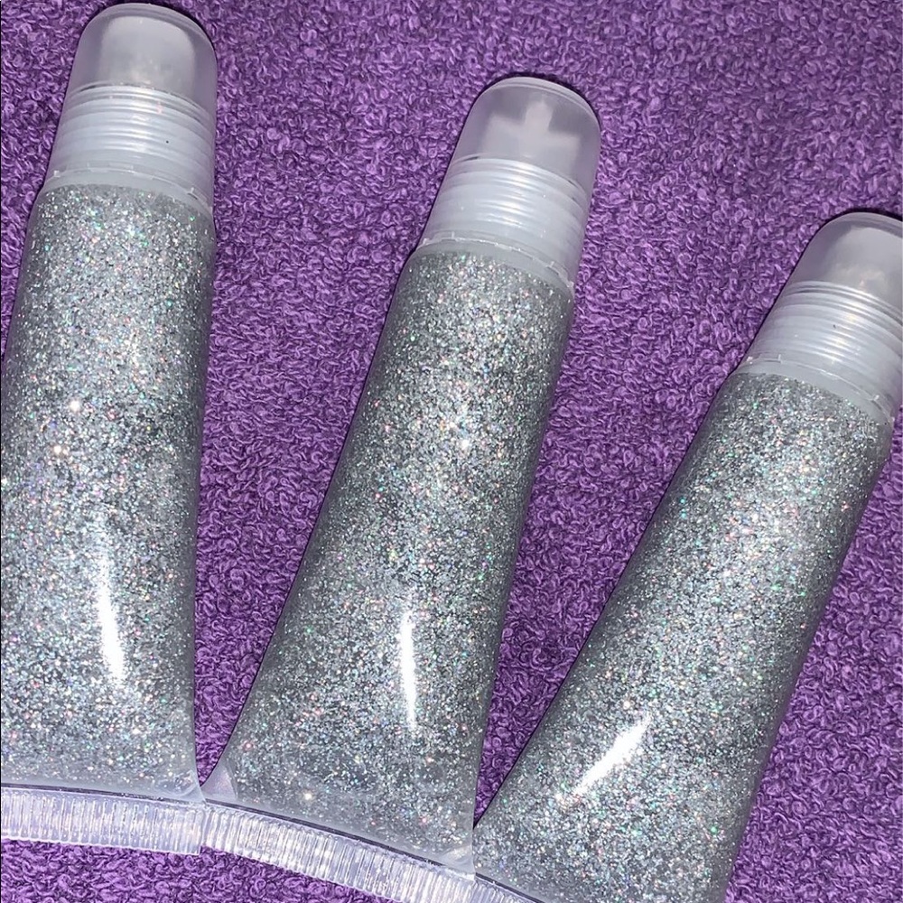 Grape glitter gloss